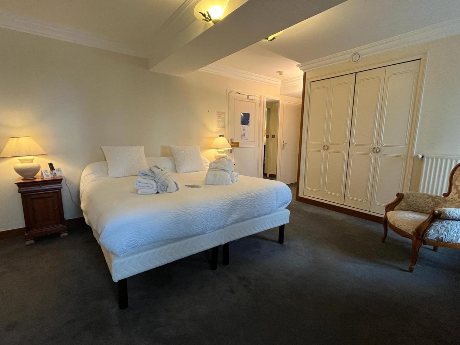 Logis Hotel Le Rivage Gien ภายนอก รูปภาพ