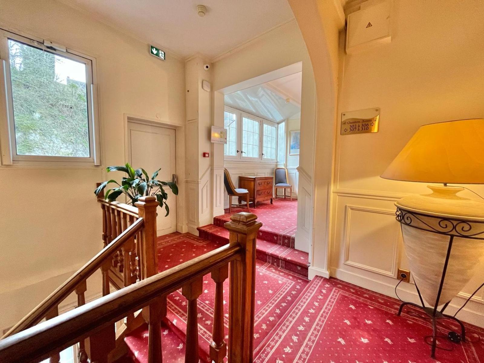 Logis Hotel Le Rivage Gien ภายนอก รูปภาพ